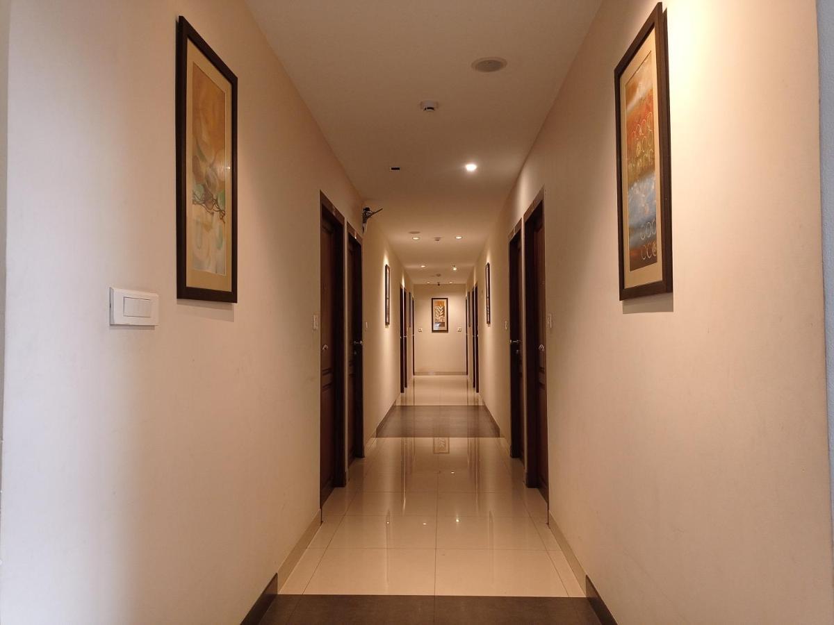 Hotel De Grand Kozhikode Exterior photo